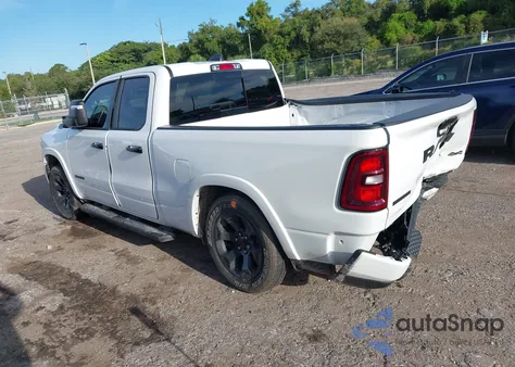 2025 Ram 1500 Big Horn Crew Cab 4X4 6'4 Box z USA, uszkodzony, nr VIN 1C6SRFBP0SN518764